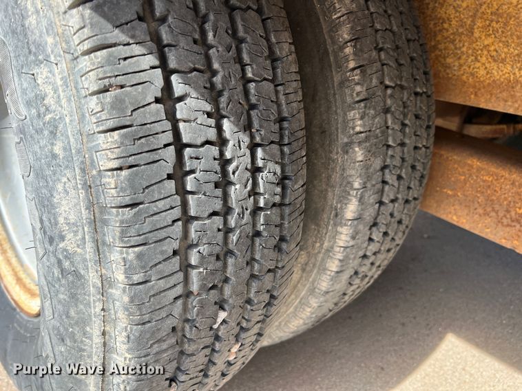 image for item DK7024 2000 Belshe DT-255  equipment trailer