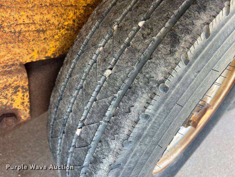 image for item DK7025 1986 Belshe  equipment trailer