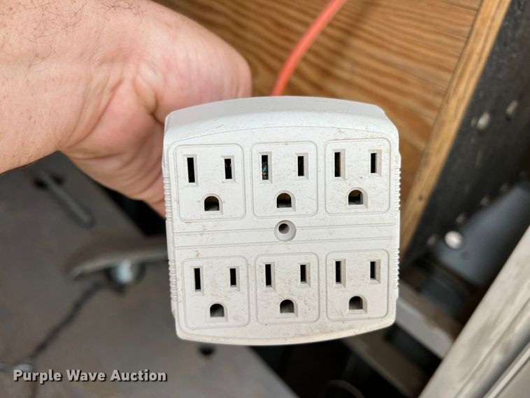 image for item DK7026 1993 Philips & Brooks  pay phone trailer