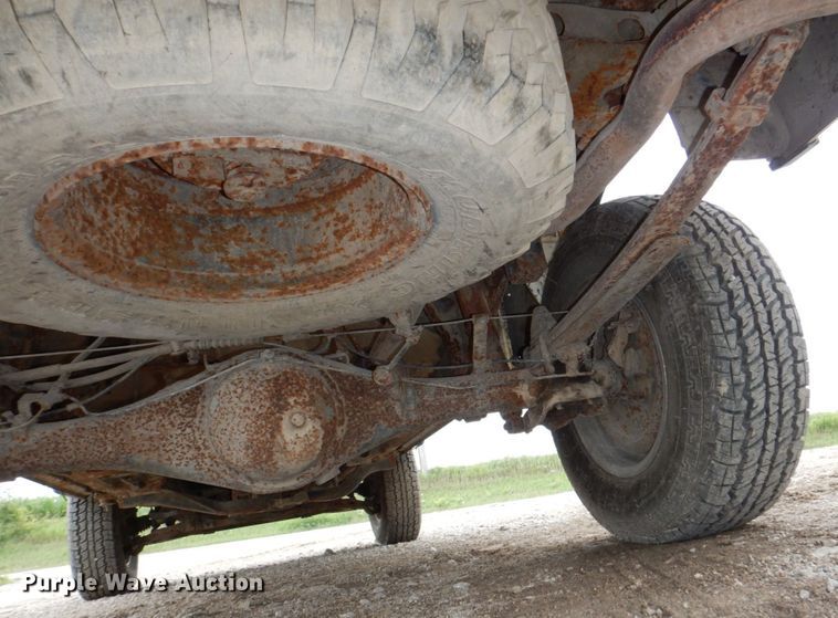 image for item DM2335 1996 Toyota T100  Ext. Cab pickup truck