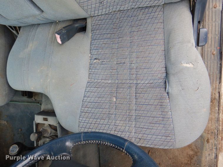 image for item DM2335 1996 Toyota T100  Ext. Cab pickup truck