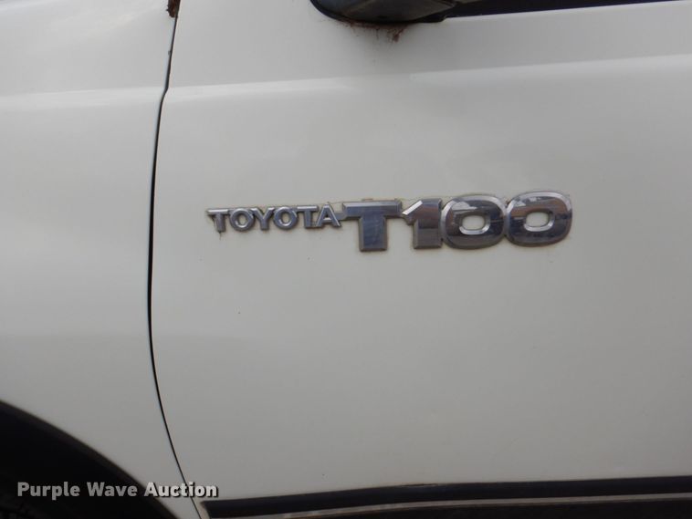 image for item DM2335 1996 Toyota T100  Ext. Cab pickup truck