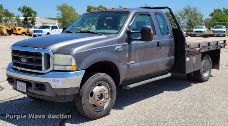 image for item DM2375 2003 Ford F450 Super Duty XLT  flatbed truck