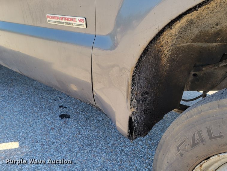 image for item DM2375 2003 Ford F450 Super Duty XLT  flatbed truck