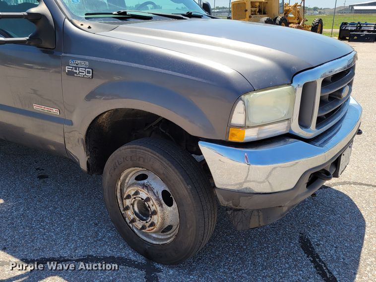 image for item DM2375 2003 Ford F450 Super Duty XLT  flatbed truck