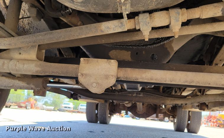 image for item DM2375 2003 Ford F450 Super Duty XLT  flatbed truck