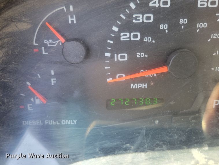 image for item DM2375 2003 Ford F450 Super Duty XLT  flatbed truck