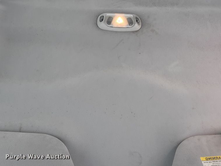 image for item DM2375 2003 Ford F450 Super Duty XLT  flatbed truck