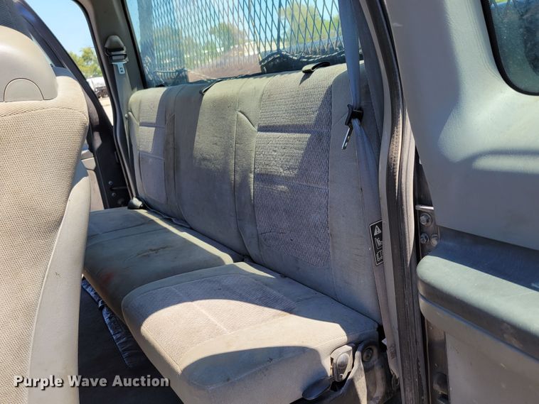 image for item DM2375 2003 Ford F450 Super Duty XLT  flatbed truck