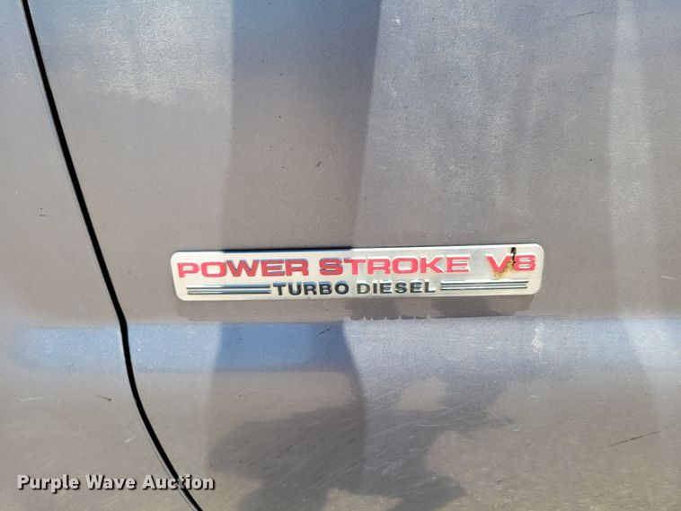 image for item DM2375 2003 Ford F450 Super Duty XLT  flatbed truck