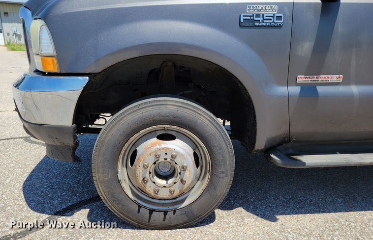 image for item DM2375 2003 Ford F450 Super Duty XLT  flatbed truck