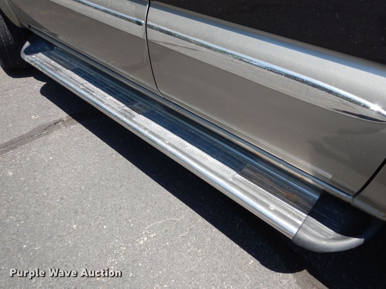 image for item DM3031 2003 GMC Sierra 1500  Ext. Cab pickup truck