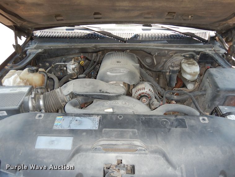 image for item DM3031 2003 GMC Sierra 1500  Ext. Cab pickup truck