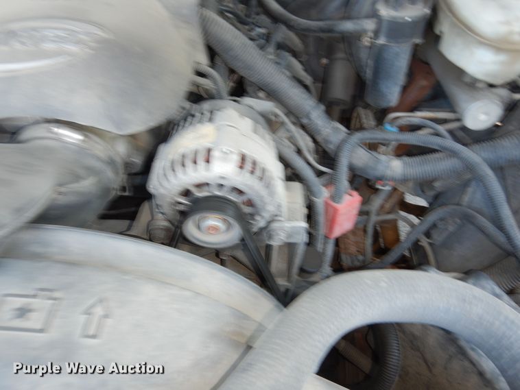 image for item DM3031 2003 GMC Sierra 1500  Ext. Cab pickup truck