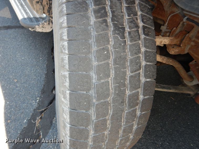 image for item DM3031 2003 GMC Sierra 1500  Ext. Cab pickup truck