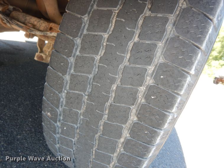 image for item DM3031 2003 GMC Sierra 1500  Ext. Cab pickup truck