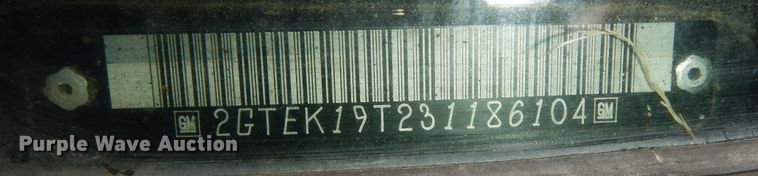 image for item DM3031 2003 GMC Sierra 1500  Ext. Cab pickup truck