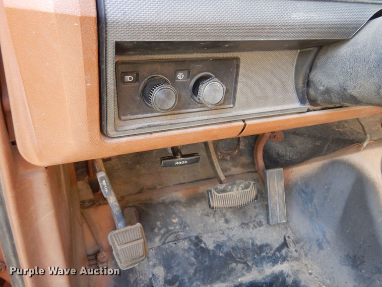 image for item DN0458 1982 Ford Bronco  SUV