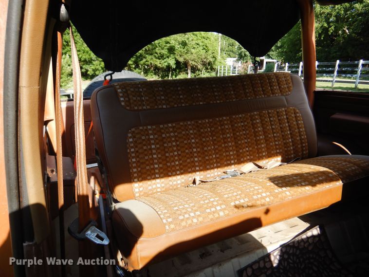 image for item DN0458 1982 Ford Bronco  SUV