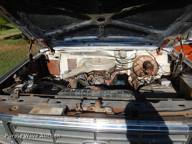 image for item DN0458 1982 Ford Bronco  SUV