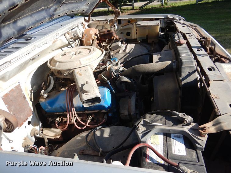 image for item DN0458 1982 Ford Bronco  SUV