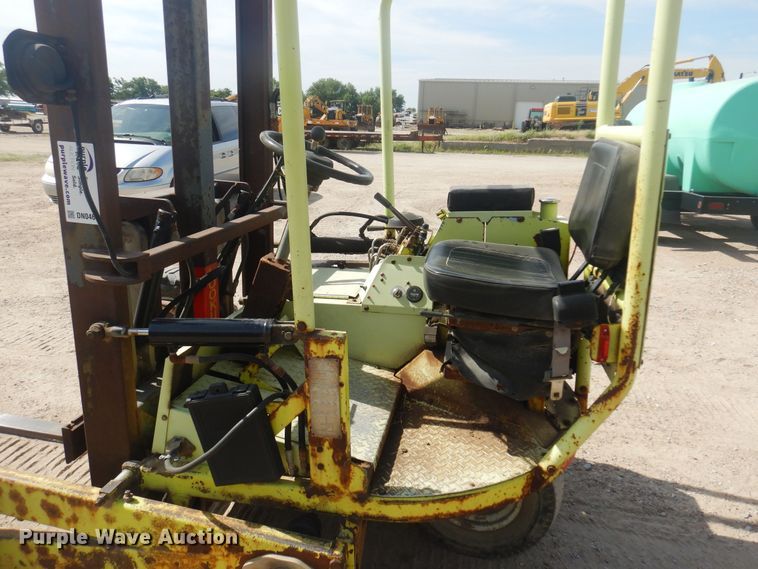 image for item DN0468 Donkey D12  forklift