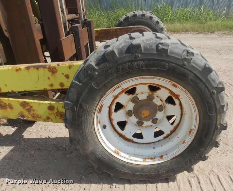 image for item DN0468 Donkey D12  forklift