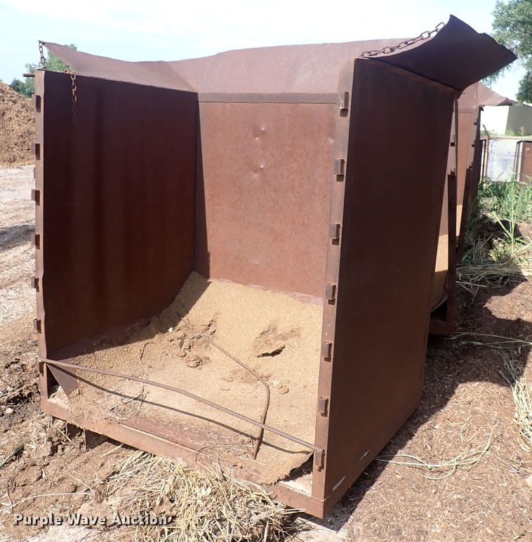 image for item DN0479 (10) metal bins