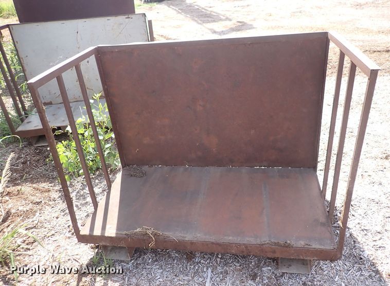 image for item DN0480 (5) metal bins