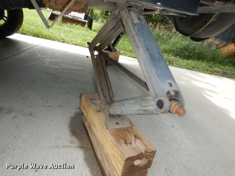 image for item DN1648 2012 Dutchman Kodiak  camper