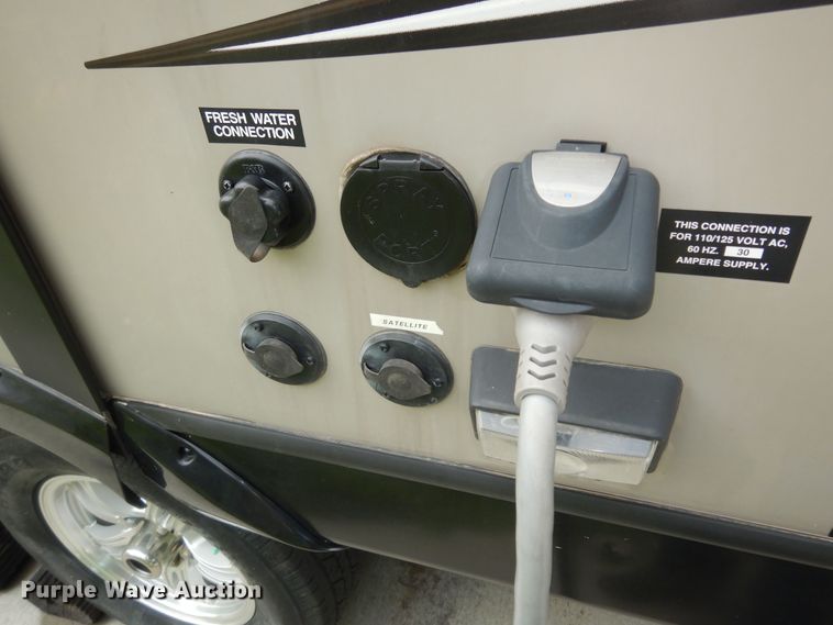 image for item DN1648 2012 Dutchman Kodiak  camper