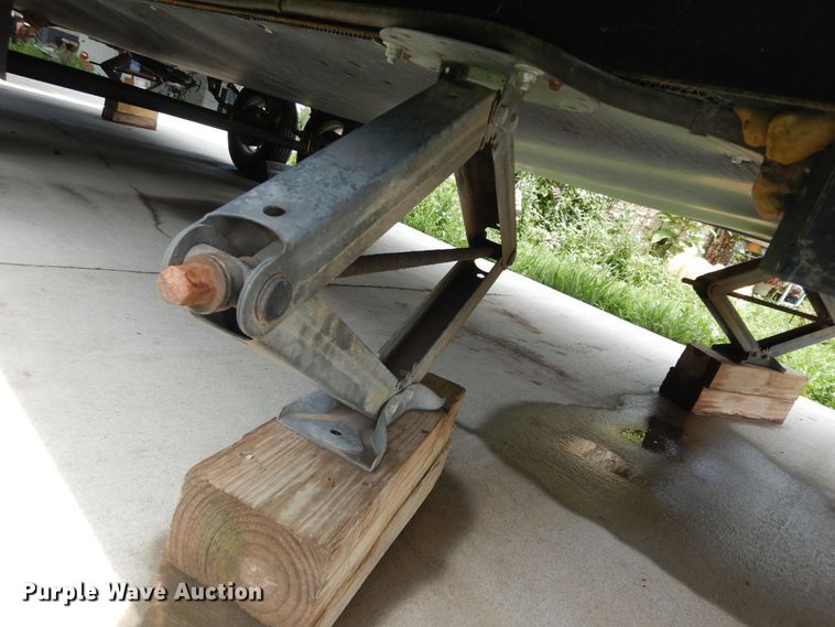 image for item DN1648 2012 Dutchman Kodiak  camper