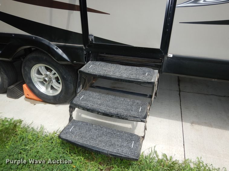 image for item DN1648 2012 Dutchman Kodiak  camper