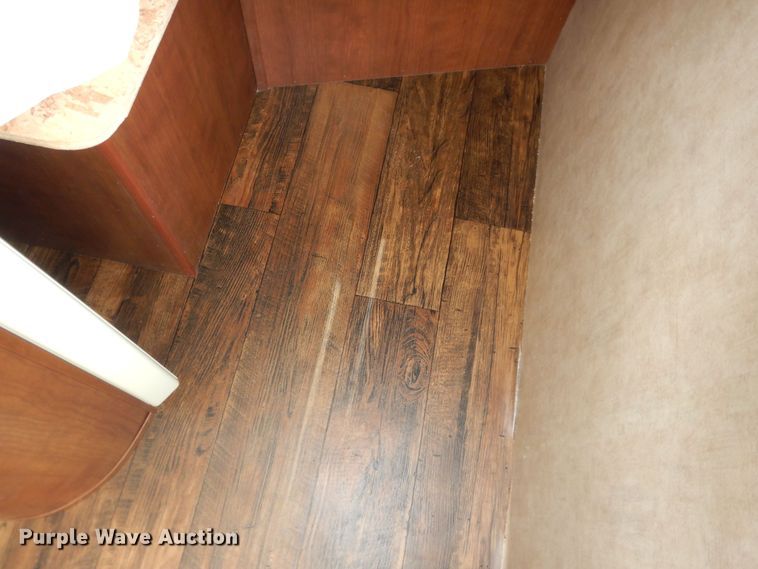 image for item DN1648 2012 Dutchman Kodiak  camper