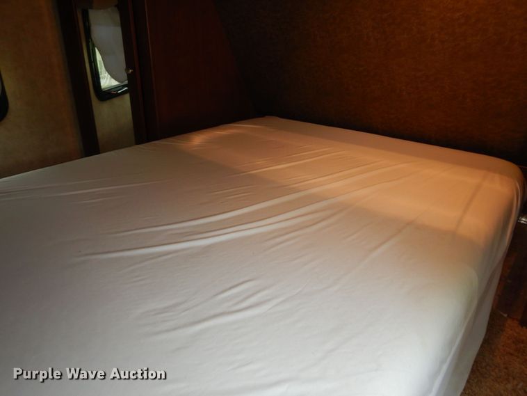 image for item DN1648 2012 Dutchman Kodiak  camper