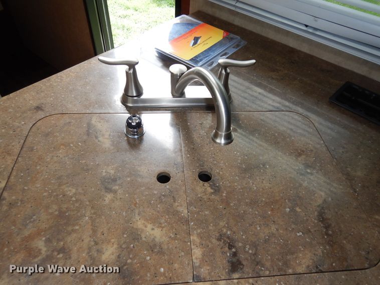 image for item DN1648 2012 Dutchman Kodiak  camper