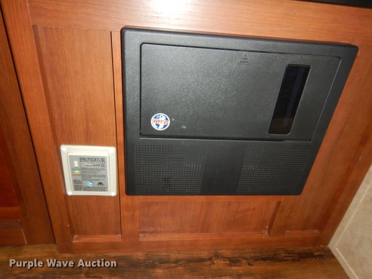 image for item DN1648 2012 Dutchman Kodiak  camper