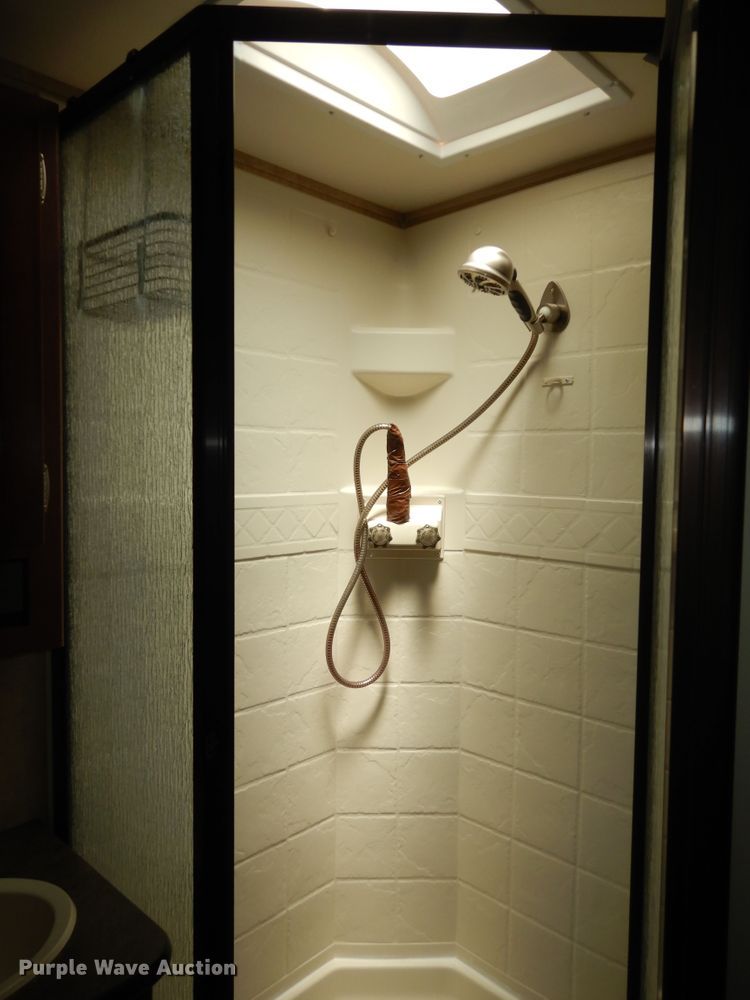 image for item DN1648 2012 Dutchman Kodiak  camper