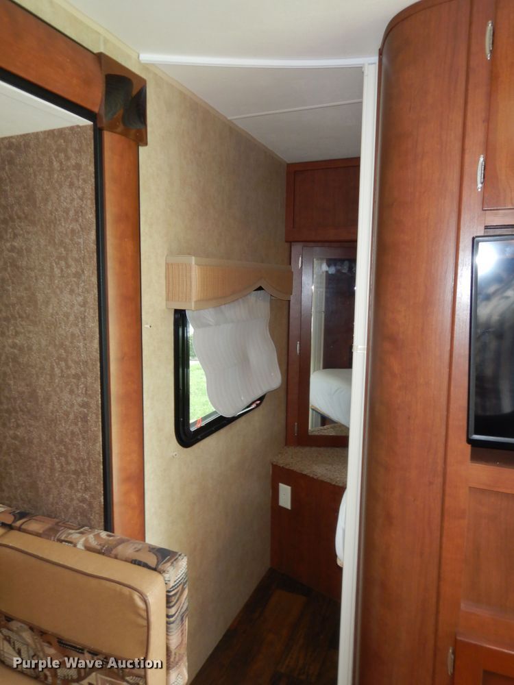 image for item DN1648 2012 Dutchman Kodiak  camper