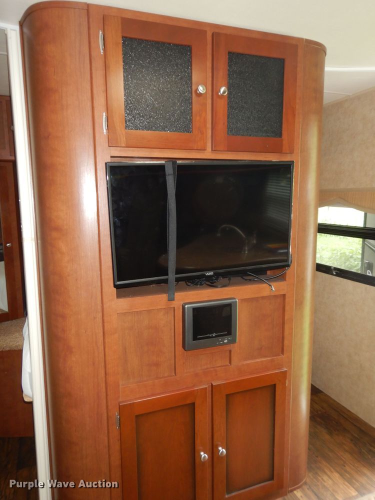 image for item DN1648 2012 Dutchman Kodiak  camper