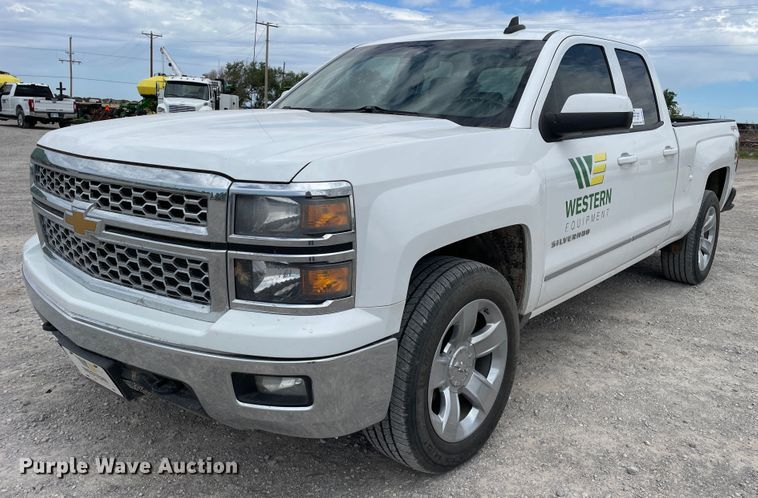 image for item DN5011 2015 Chevrolet Silverado 1500  Double Cab pickup truck