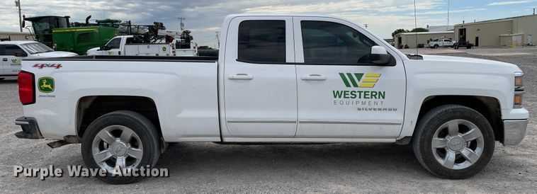 image for item DN5011 2015 Chevrolet Silverado 1500  Double Cab pickup truck