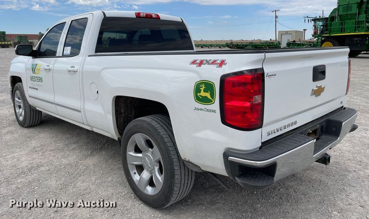 image for item DN5011 2015 Chevrolet Silverado 1500  Double Cab pickup truck