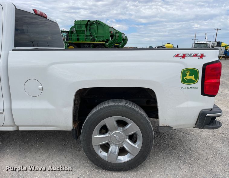 image for item DN5011 2015 Chevrolet Silverado 1500  Double Cab pickup truck