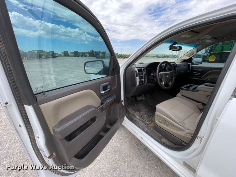 image for item DN5011 2015 Chevrolet Silverado 1500  Double Cab pickup truck