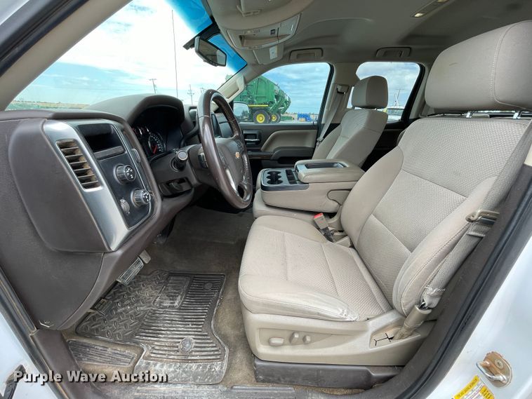 image for item DN5011 2015 Chevrolet Silverado 1500  Double Cab pickup truck