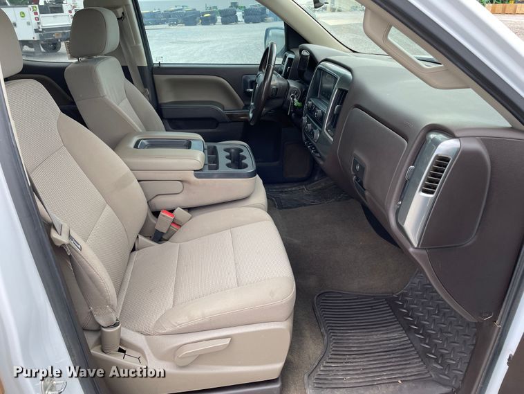 image for item DN5011 2015 Chevrolet Silverado 1500  Double Cab pickup truck