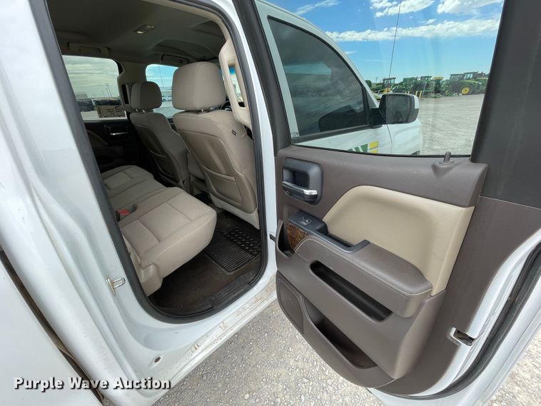 image for item DN5011 2015 Chevrolet Silverado 1500  Double Cab pickup truck