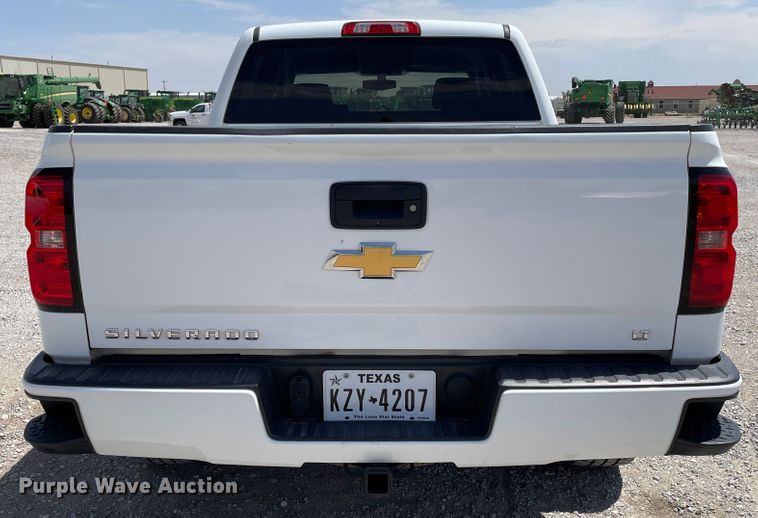 image for item DN5072 2017 Chevrolet Silverado 1500  Crew Cab pickup truck