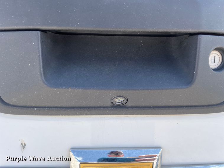 image for item DN5072 2017 Chevrolet Silverado 1500  Crew Cab pickup truck